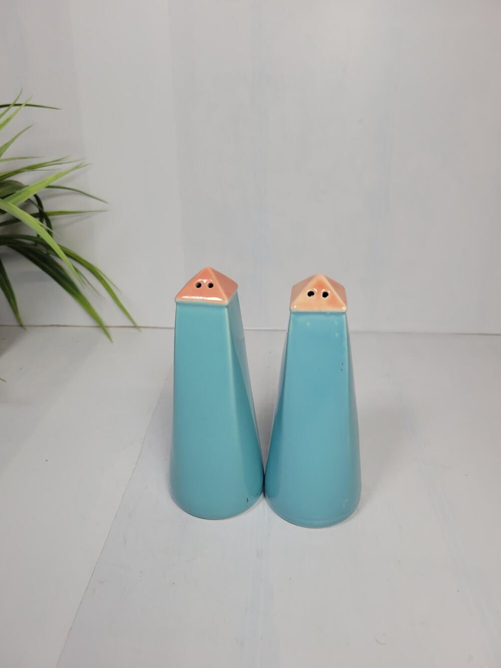 Vintage Lindt Stymeist Colorways Tower Salt and Pepper Shakers Pyramid Top